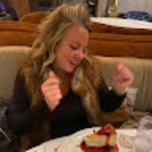 Meet your Posher, Courtney